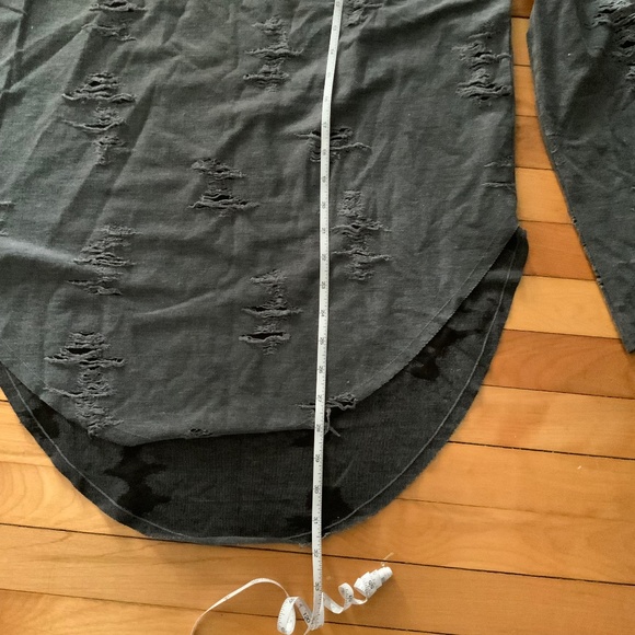 Dystopian long sleeve h&m divided - Picture 4 of 4